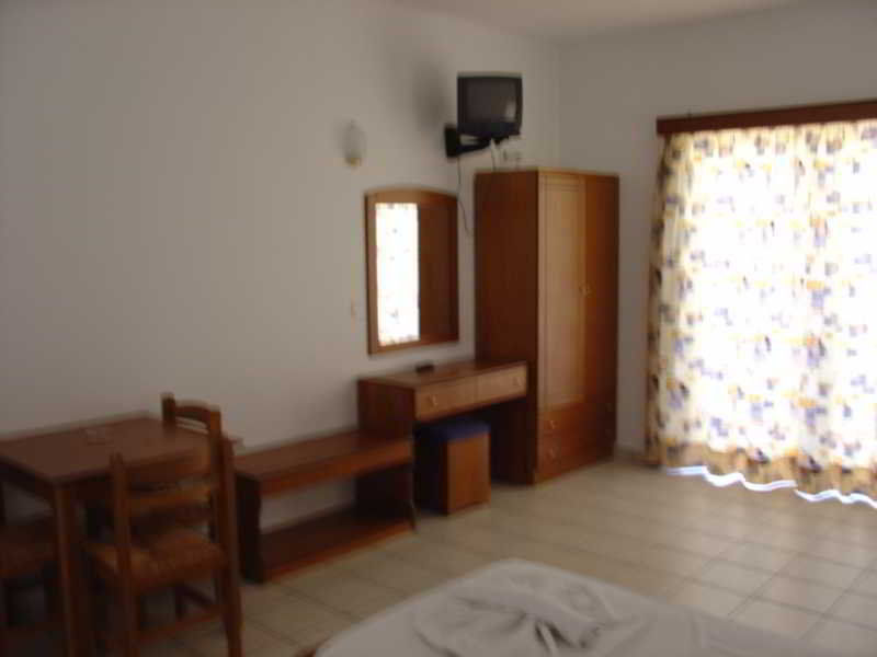 Dias Hotel Apartments Agia Marina  Luaran gambar